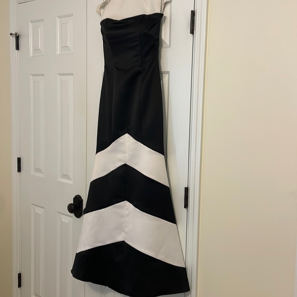 Jessica McClintock for Gunne Sax long strapless dress, size 1